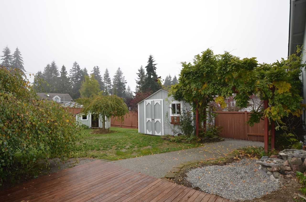 11549 215th Ave E - Photo 2 of 18