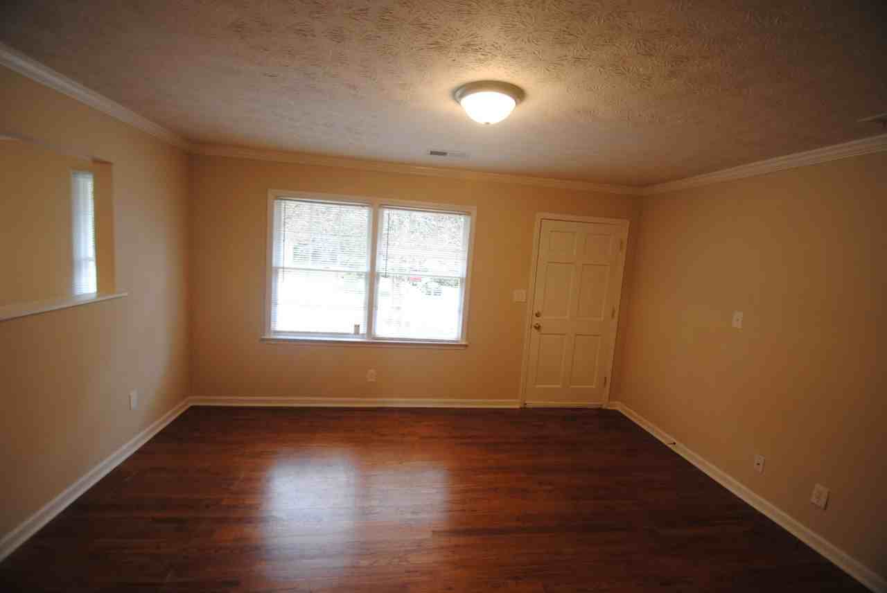 4211 Kent Dr - Photo 2 of 9