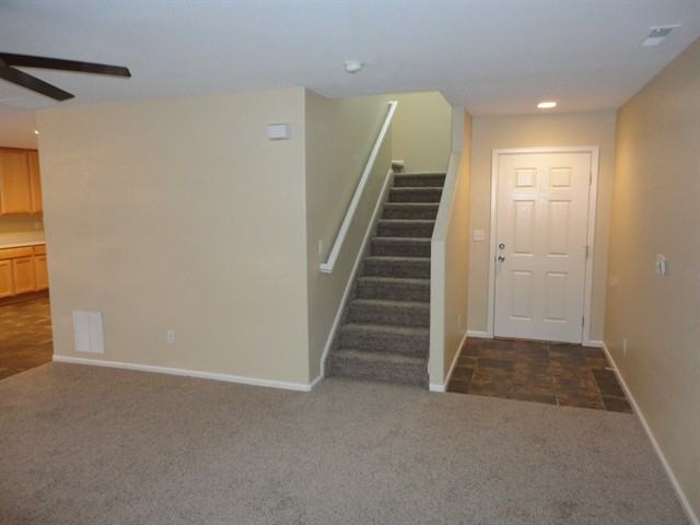 201 Stagecoach Ln - Photo 2 of 25