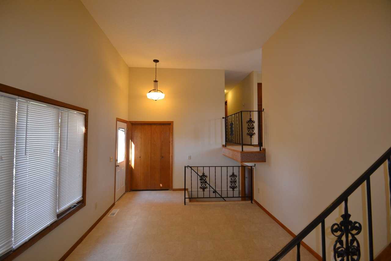 14655 Sycamore St NW - Photo 3 of 12