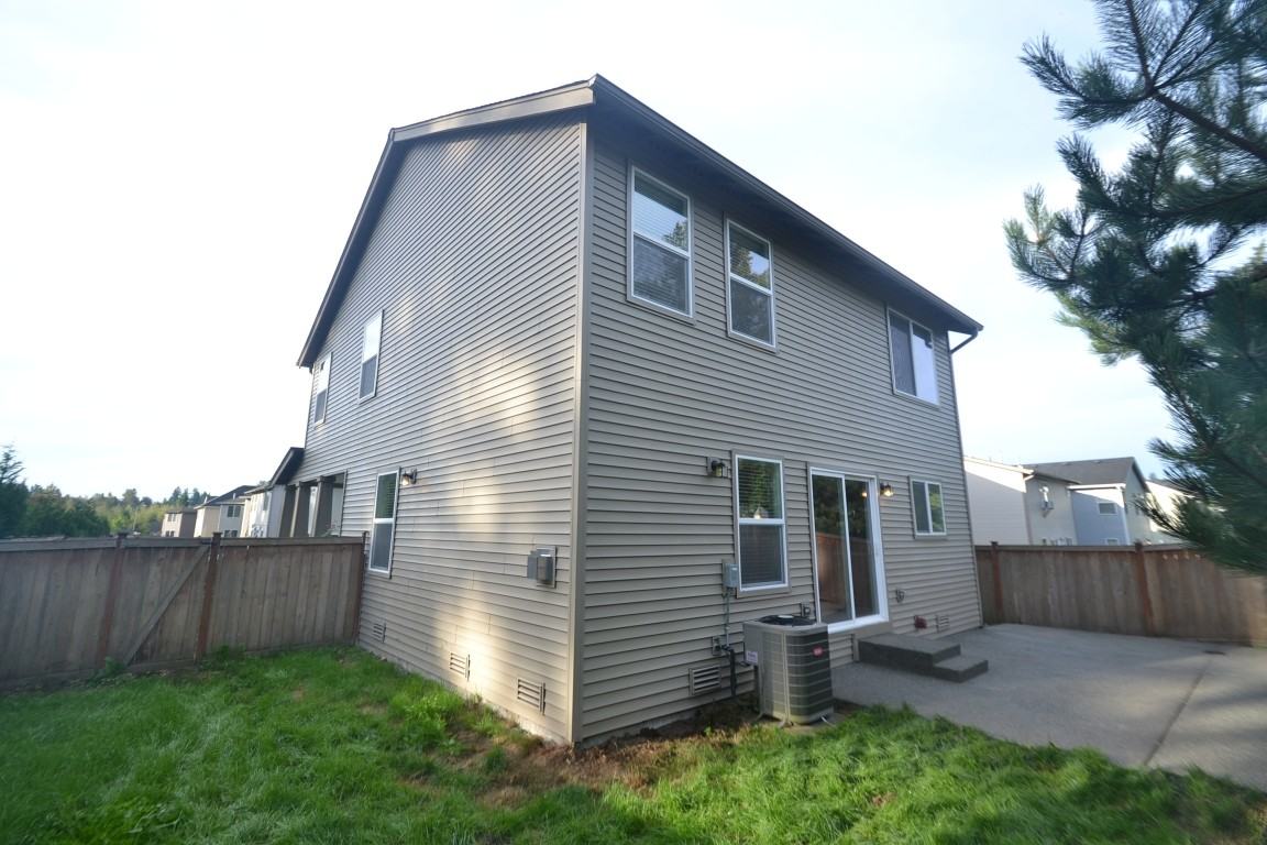 29710 218th Pl SE - Photo 3 of 11