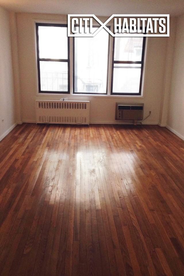 220 E 26th St #2M