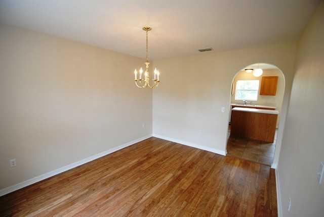 7641 Park Hill Ave - Photo 3 of 8