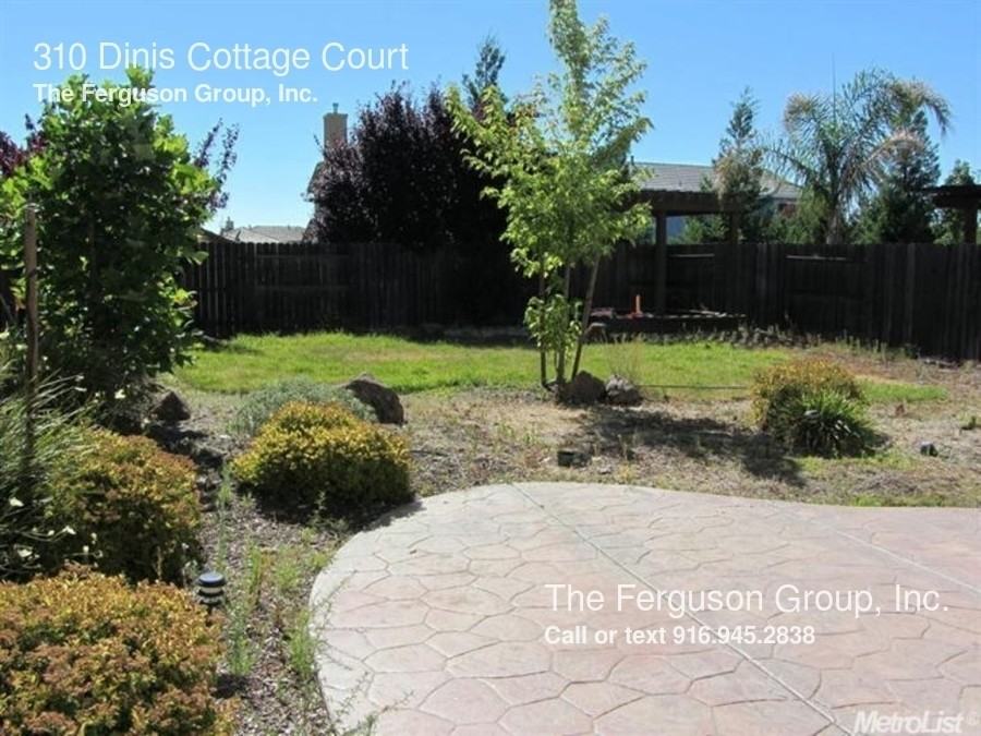 310 Dinis Cottage Ct - Photo 3 of 4