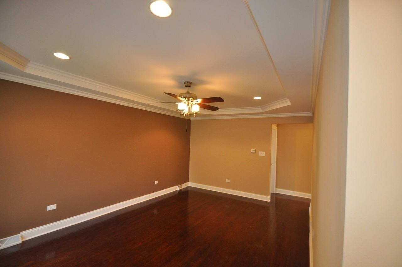 8445 77th Ct - Photo 3 of 9