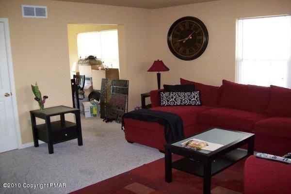 51 Lower Ridgeview Cir - Photo 3 of 4