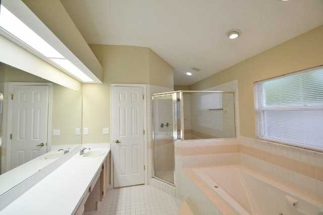 17307 Lockwood Ridge Dr - Photo 3 of 13