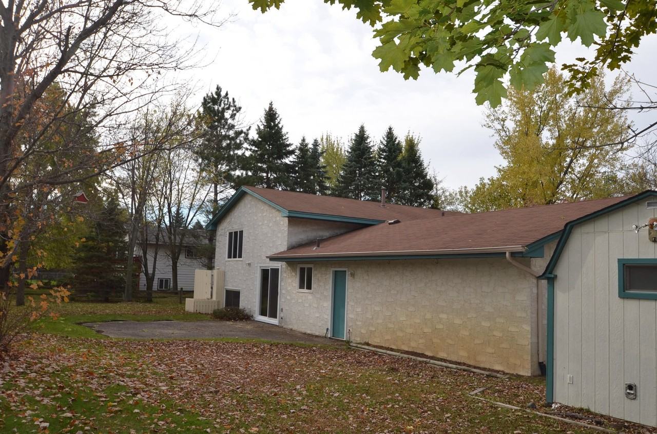 3720 Roseberry Pl - Photo 2 of 6