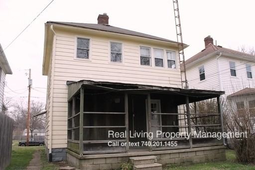 107 N Division St - Photo 3 of 14