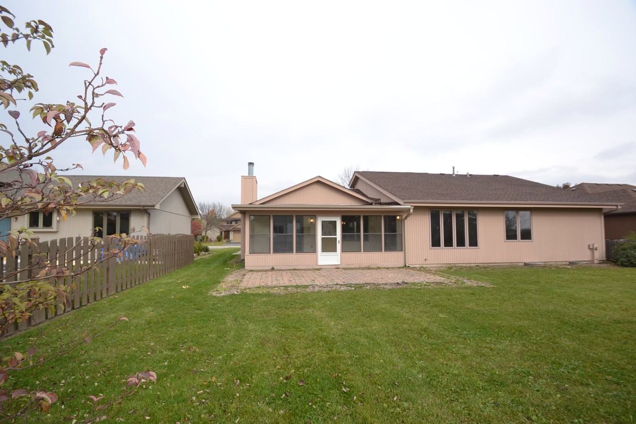 107 White Pine Ln - Photo 2 of 8