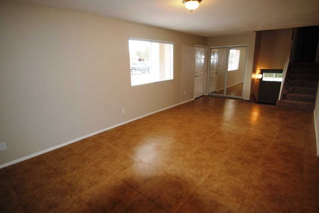 3744 W Danbury Dr - Photo 3 of 16