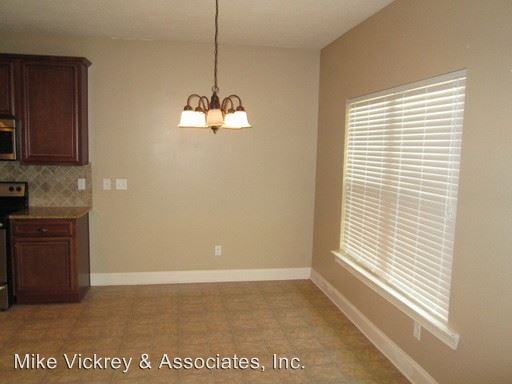 3915 Griese Ln - Photo 3 of 27