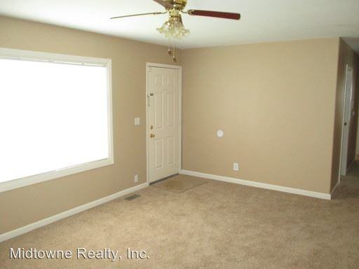 6022 Landsdowne Dr - Photo 3 of 6