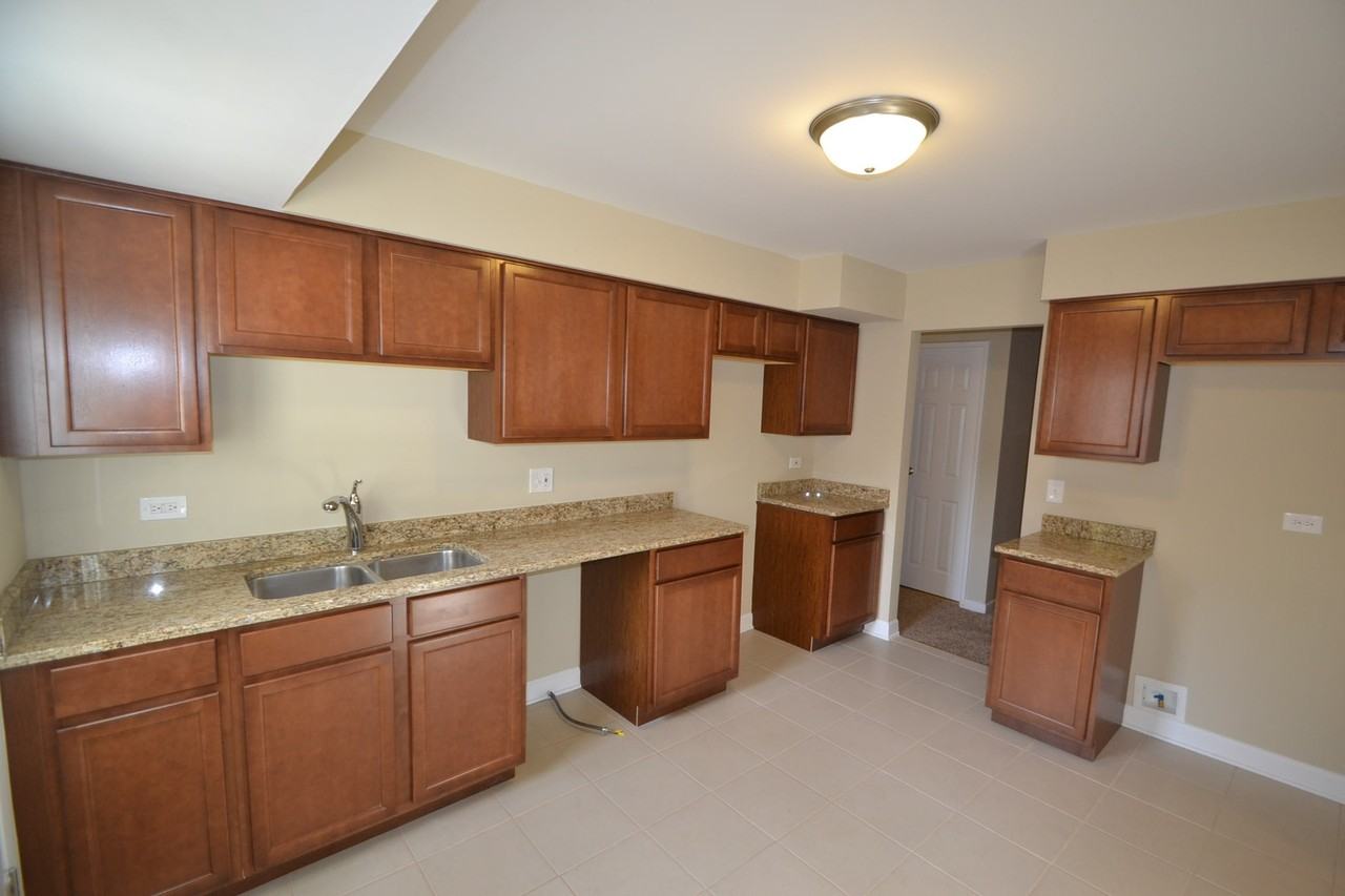 6411 Dean Dr - Photo 3 of 12