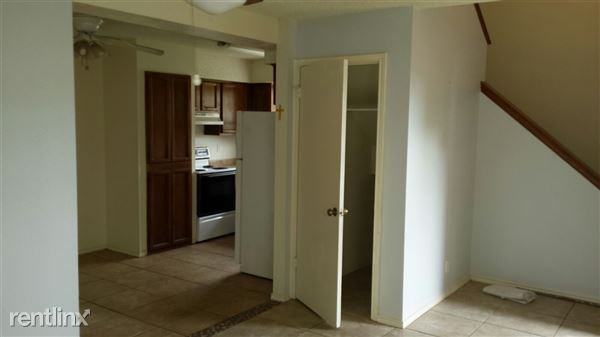 10557 Starcrest Dr - Photo 2 of 10