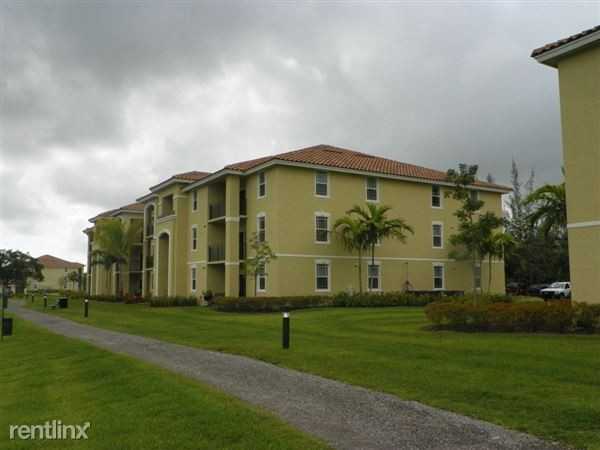 9855 Herons Nest Ct - Photo 2 of 8