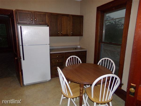 326 S Ramsey Ave #2 - Photo 2 of 8