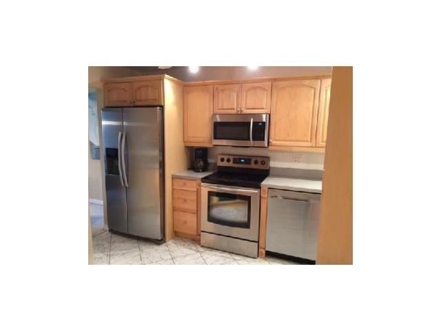 5801 Camino Del Sol 202 - Photo 2 of 5