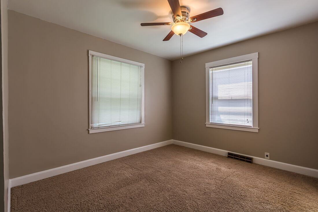 2363 6th St Ct - Photo 3 of 8