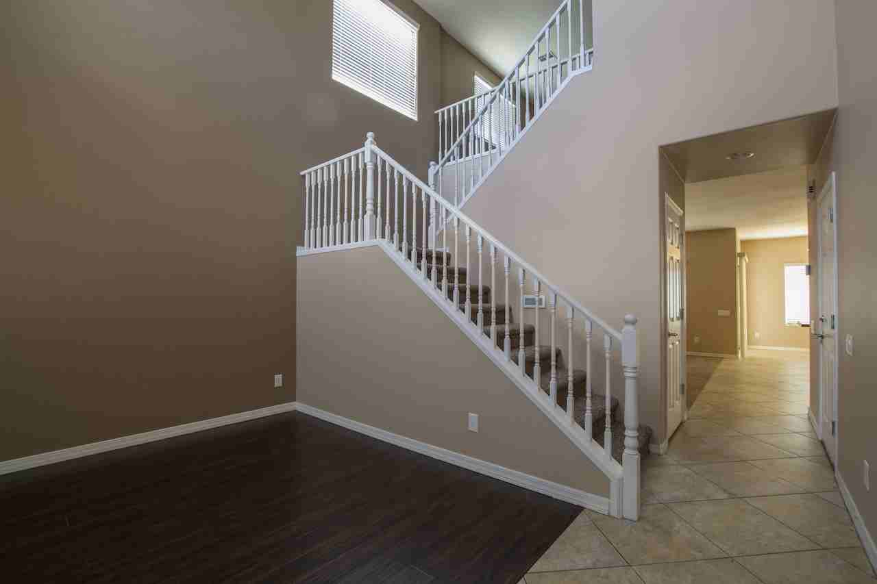 4749 S Antonio - Photo 3 of 20