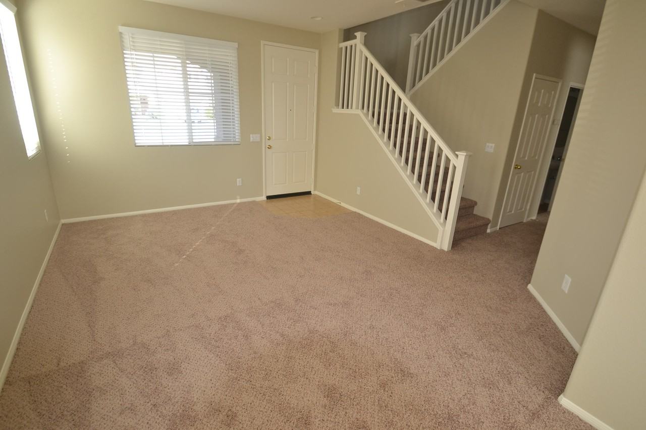 62 Billings Ave - Photo 2 of 6