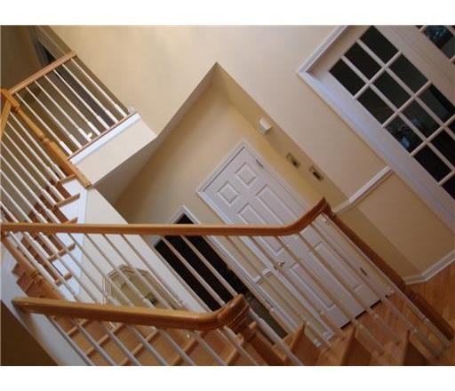 81 Carriage Dr - Photo 3 of 15