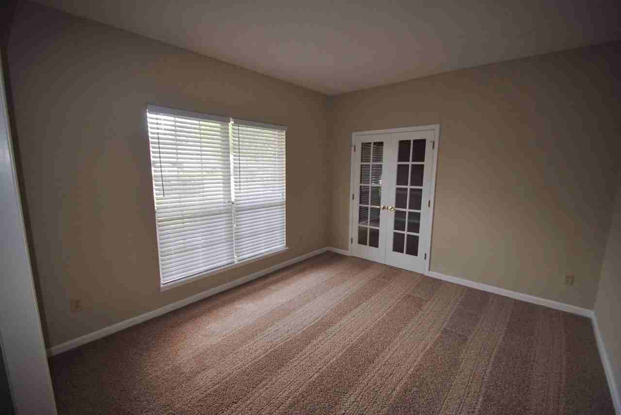 12638 Steeplechase Ln - Photo 2 of 9