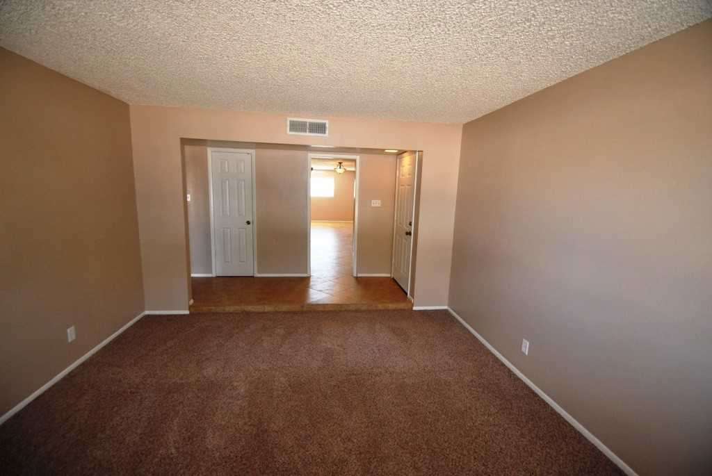 3907 W Kaler Dr - Photo 3 of 16