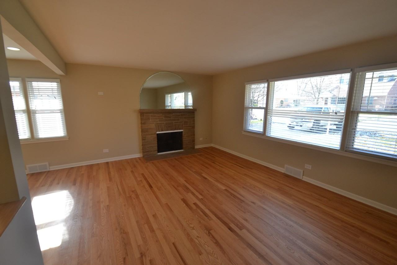 923 S Evergreen Ave - Photo 3 of 9