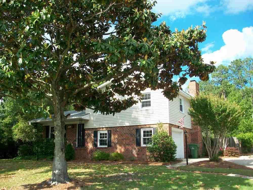 325 Kelly Rd - Photo 2 of 14