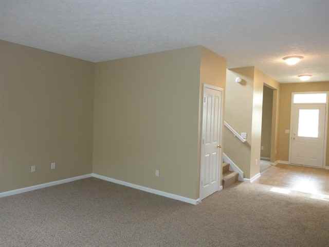11277 Hearthstone Dr - Photo 3 of 18