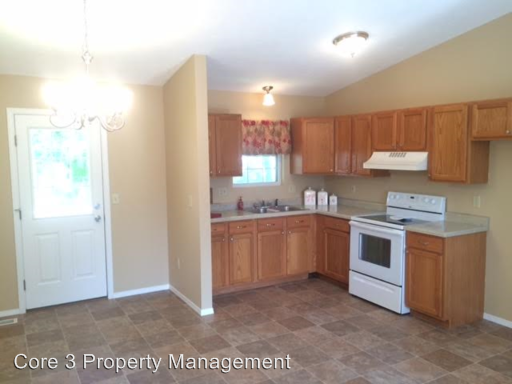 505 N Mclean St - Photo 3 of 9