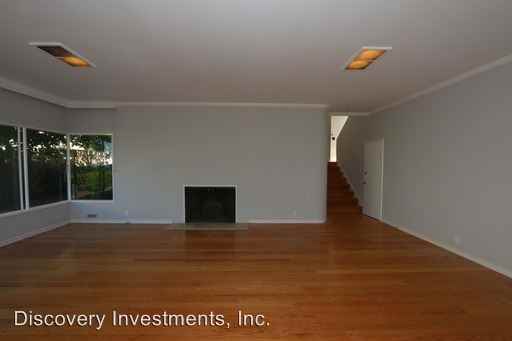 1831 Drake Dr - Photo 3 of 23