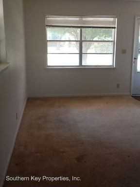 205 Powell Dr - Photo 2 of 7