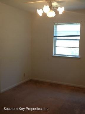 205 Powell Dr - Photo 3 of 7