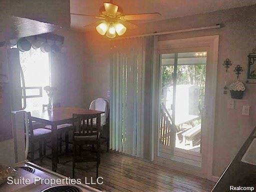 18503 Gaylord St - Photo 2 of 10