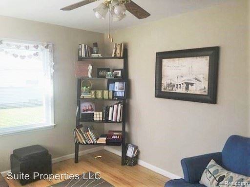 18503 Gaylord St - Photo 3 of 10