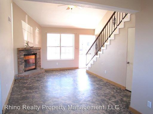 14008 Troy Ct NE - Photo 3 of 32