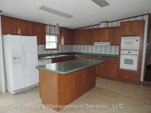 1169 NE 15 - Photo 3 of 11