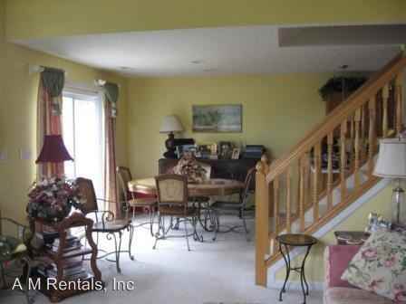11464 Enclave Blvd - Photo 3 of 4