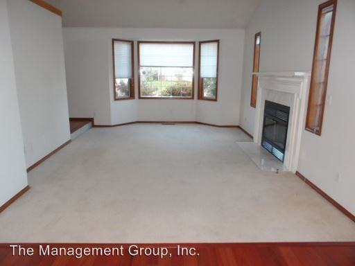 15617 NE 6th St - Photo 2 of 23