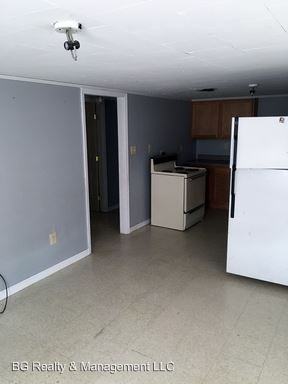 822 5th St - Photo 2 of 9