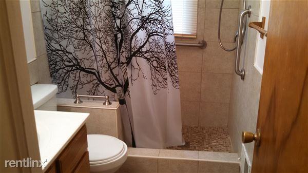 1301 Lenore Ave - Photo 3 of 8