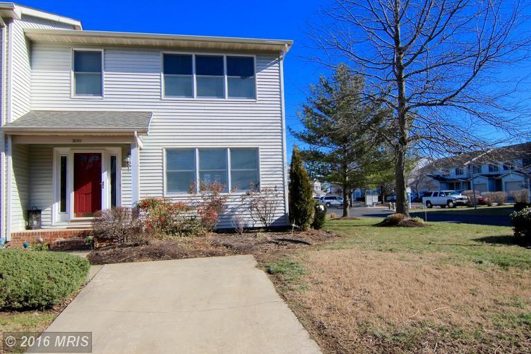 300 Drake Tail Pl - Photo 2 of 23