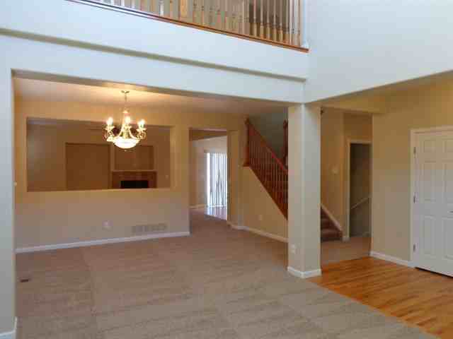 64 N Prairie Falcon Pkwy - Photo 3 of 22
