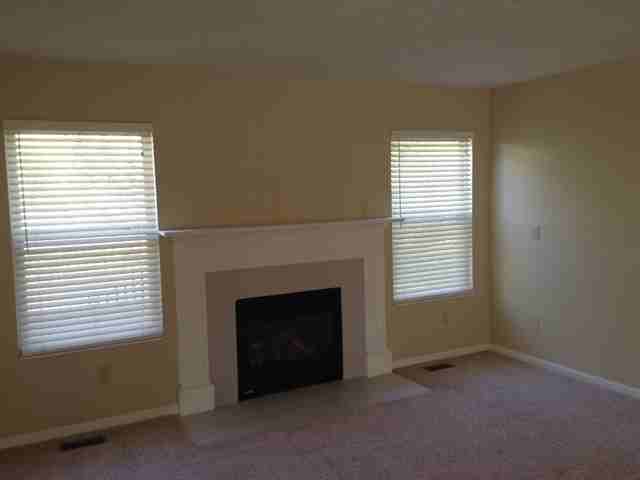2930 Holly Hill Dr - Photo 2 of 13