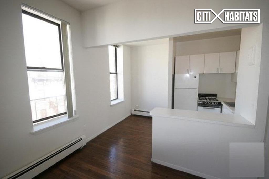 E 25th St #2B