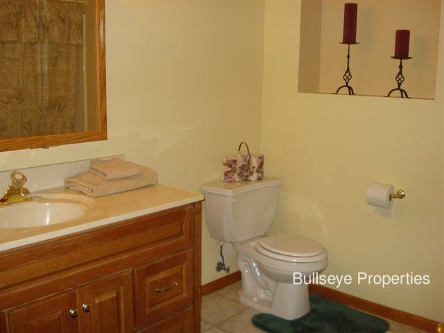 8207 Cahill Ave NE - Photo 2 of 9