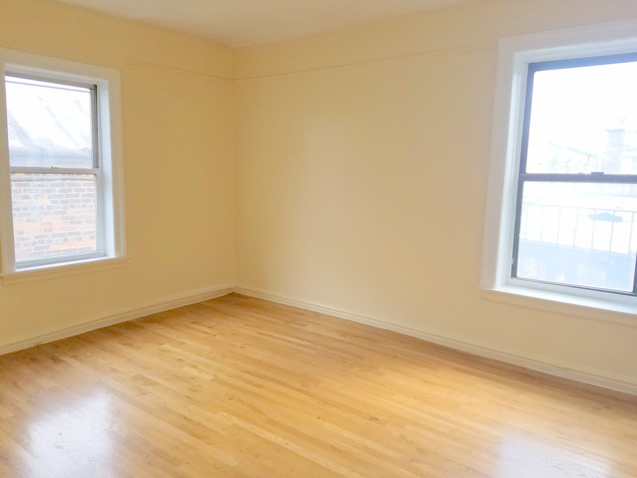 Sherman Ave & Thayer St #C12