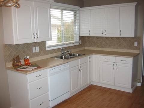 9905 99 Ave - Photo 2 of 8